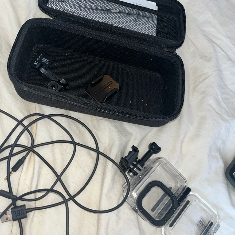 GoPro 8 Black Camera - mint condition barely used !!